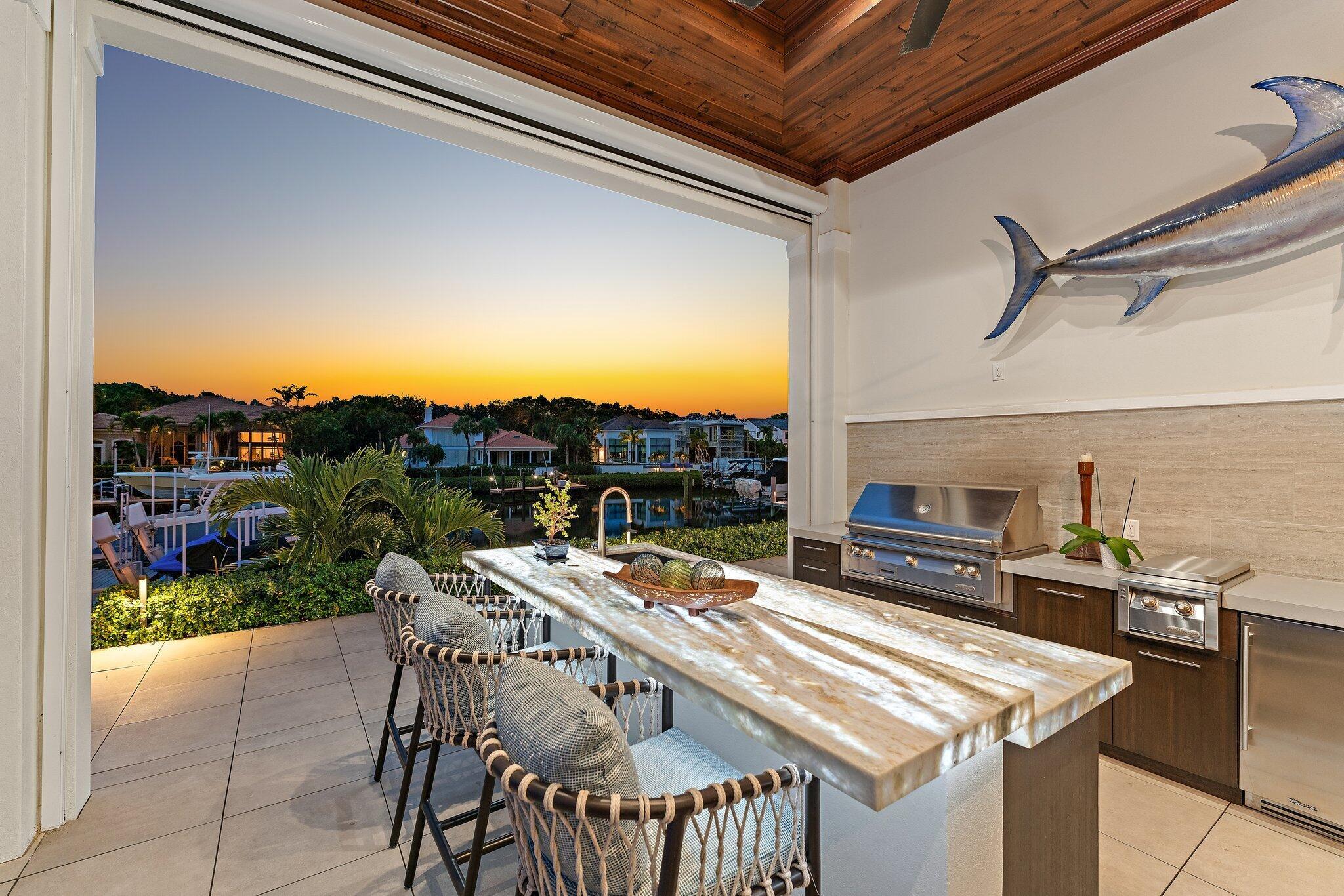 ADMIRALS COVE - Residential