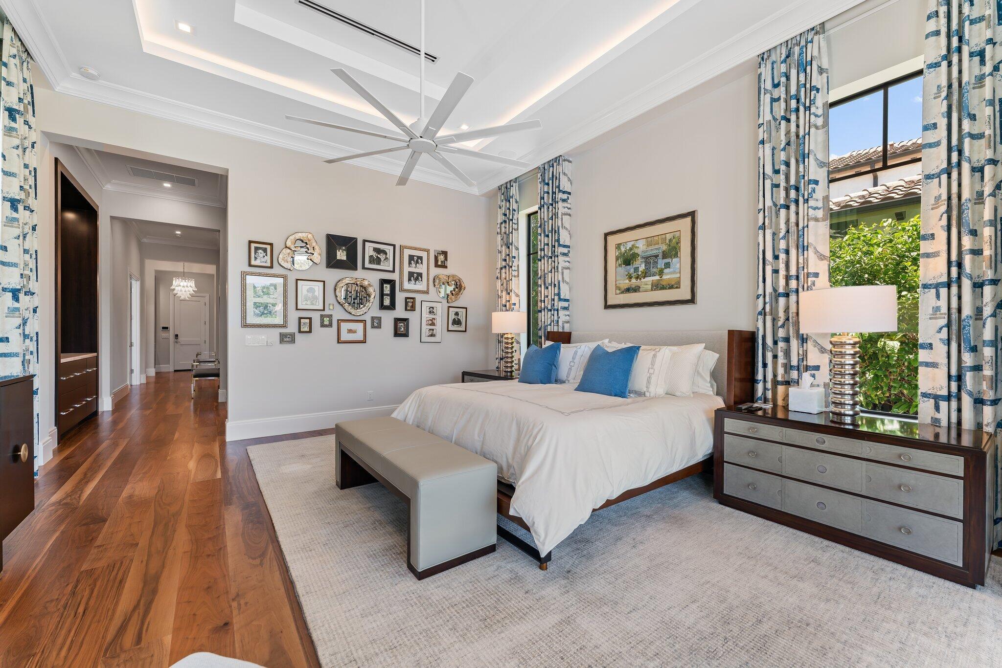 ADMIRALS COVE - Residential