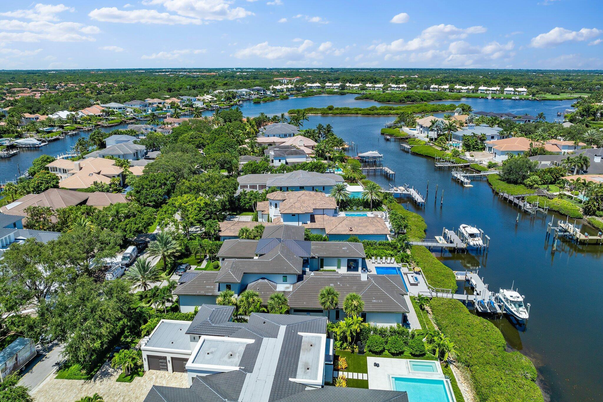 ADMIRALS COVE - Residential