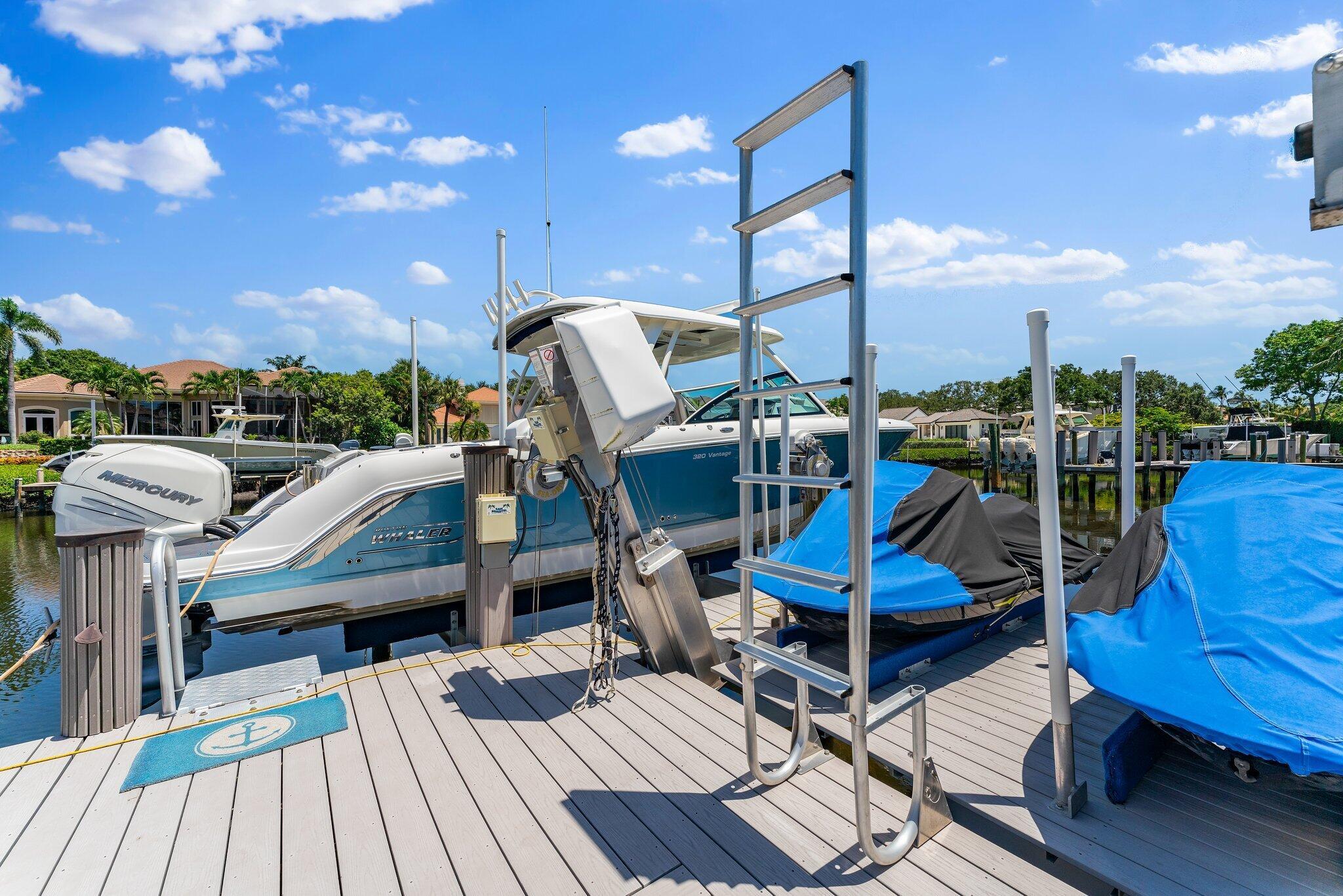 ADMIRALS COVE - Residential