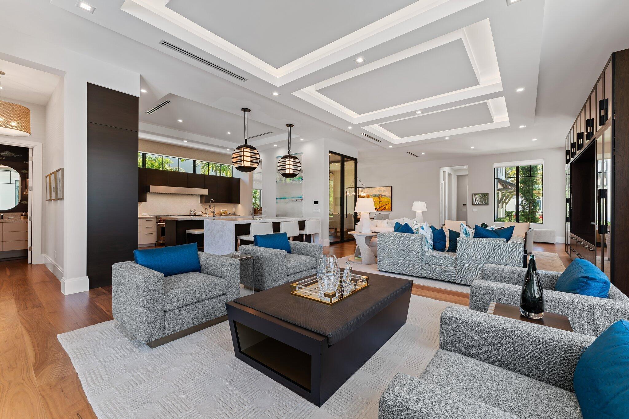 ADMIRALS COVE - Residential