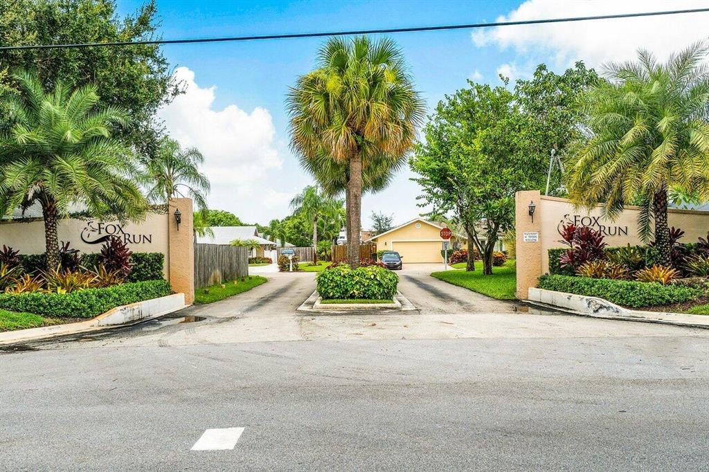 FOX RUN - Residential