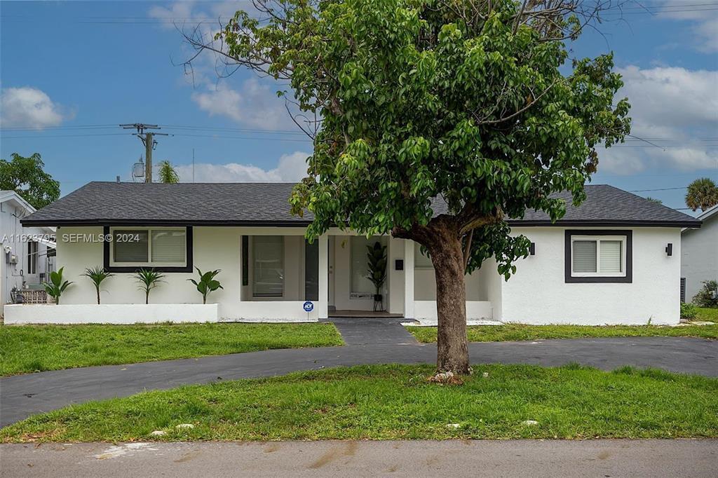 MIRAMAR ISLES SEC 1 - Residential