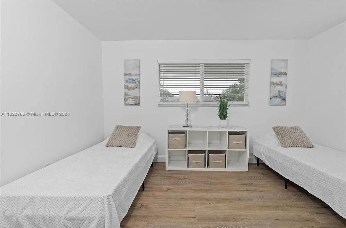 MIRAMAR ISLES SEC 1 - Residential