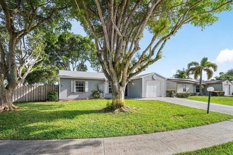 A home in Lake Worth