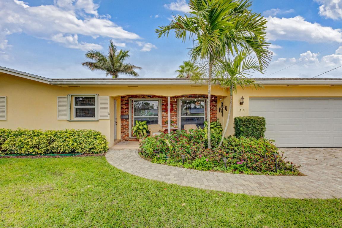 NORTH LAKE WORTH - Residential