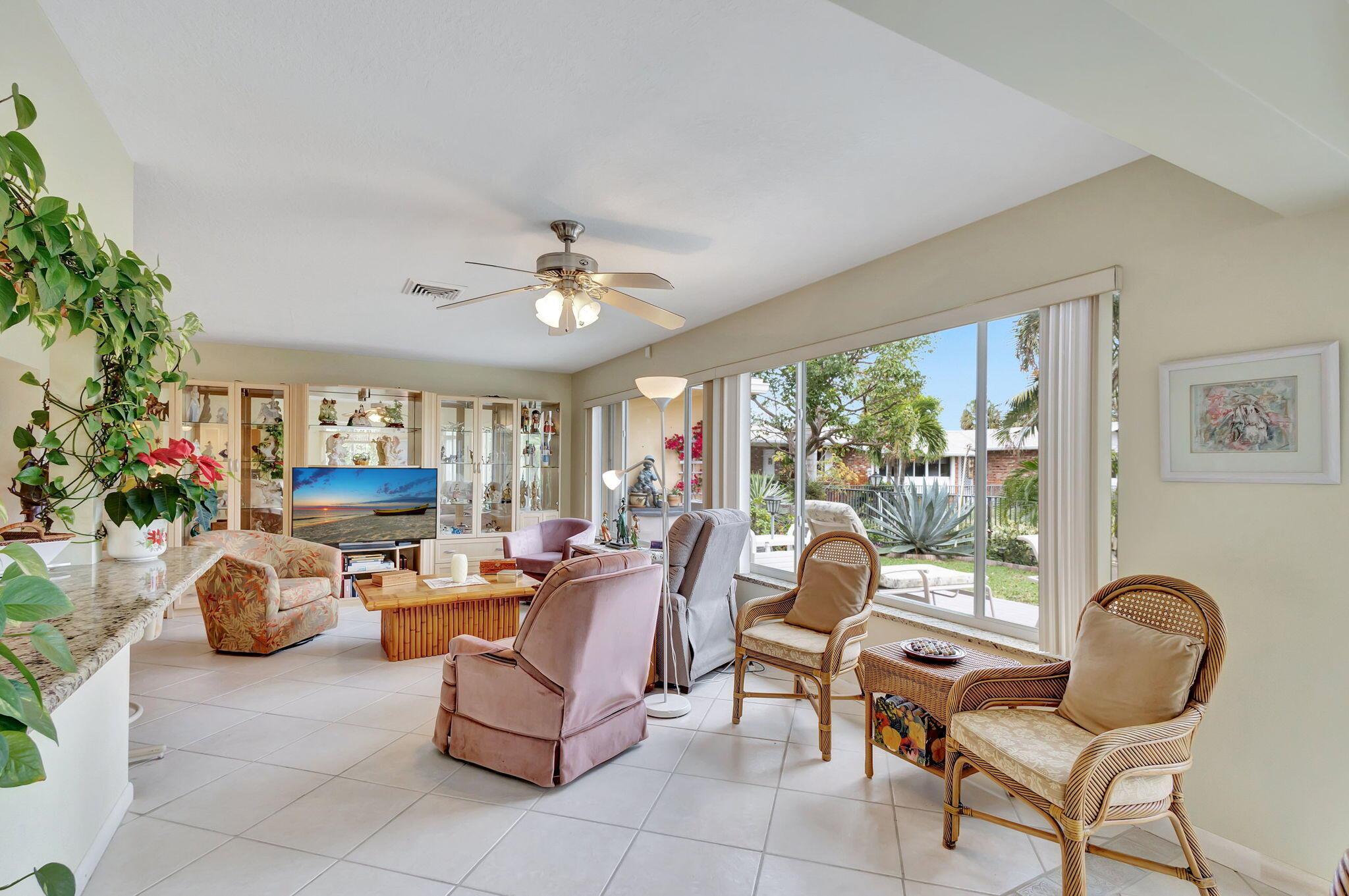 NORTH LAKE WORTH - Residential