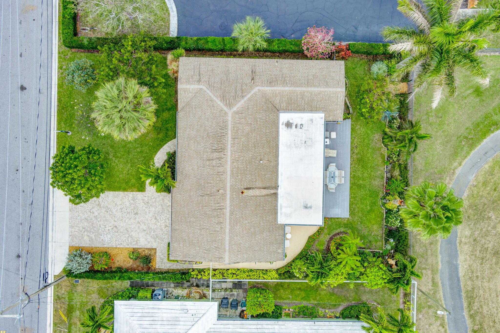 NORTH LAKE WORTH - Residential