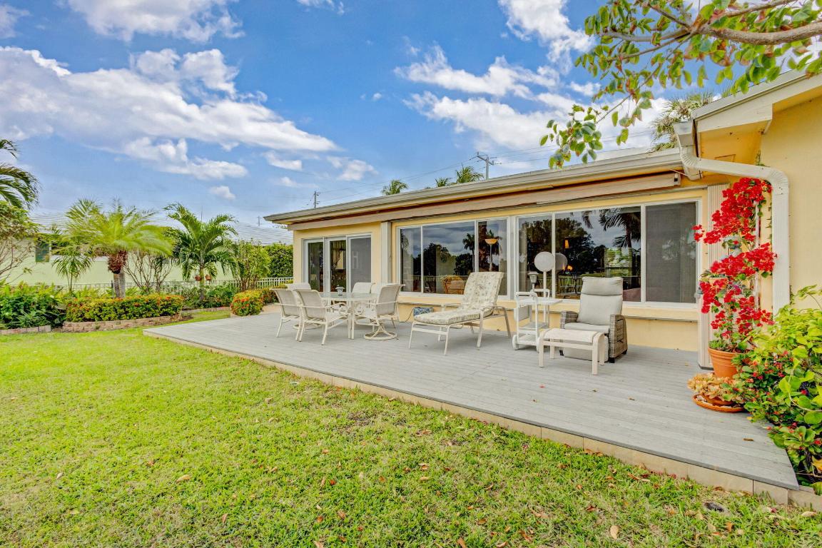 NORTH LAKE WORTH - Residential