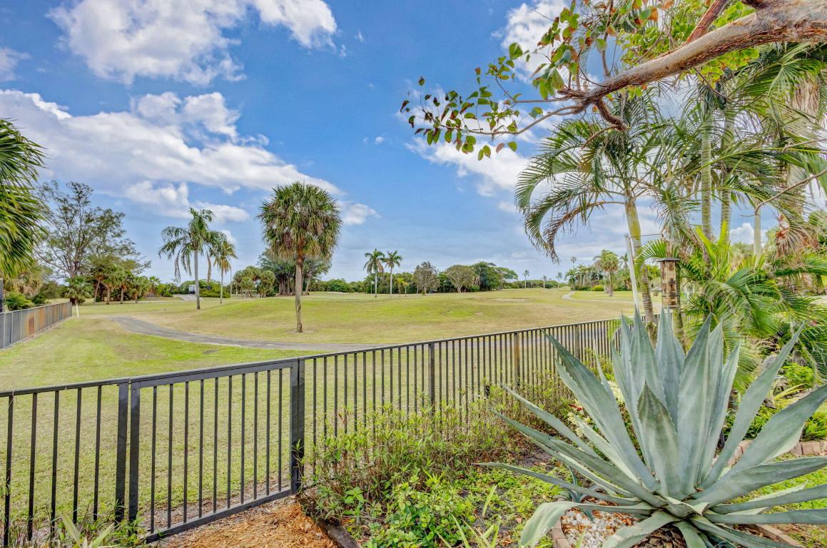 NORTH LAKE WORTH - Residential