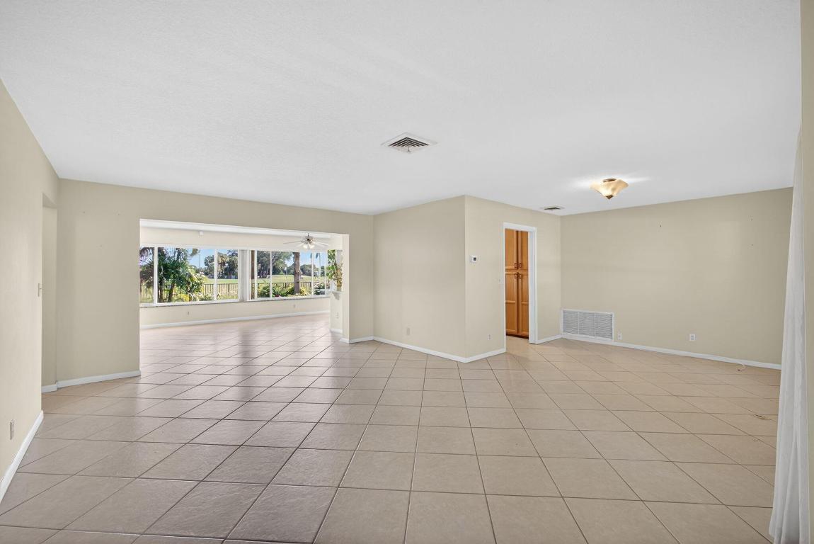 NORTH LAKE WORTH - Residential