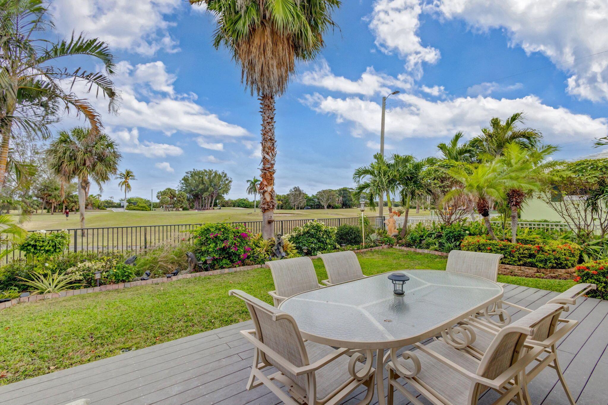 NORTH LAKE WORTH - Residential