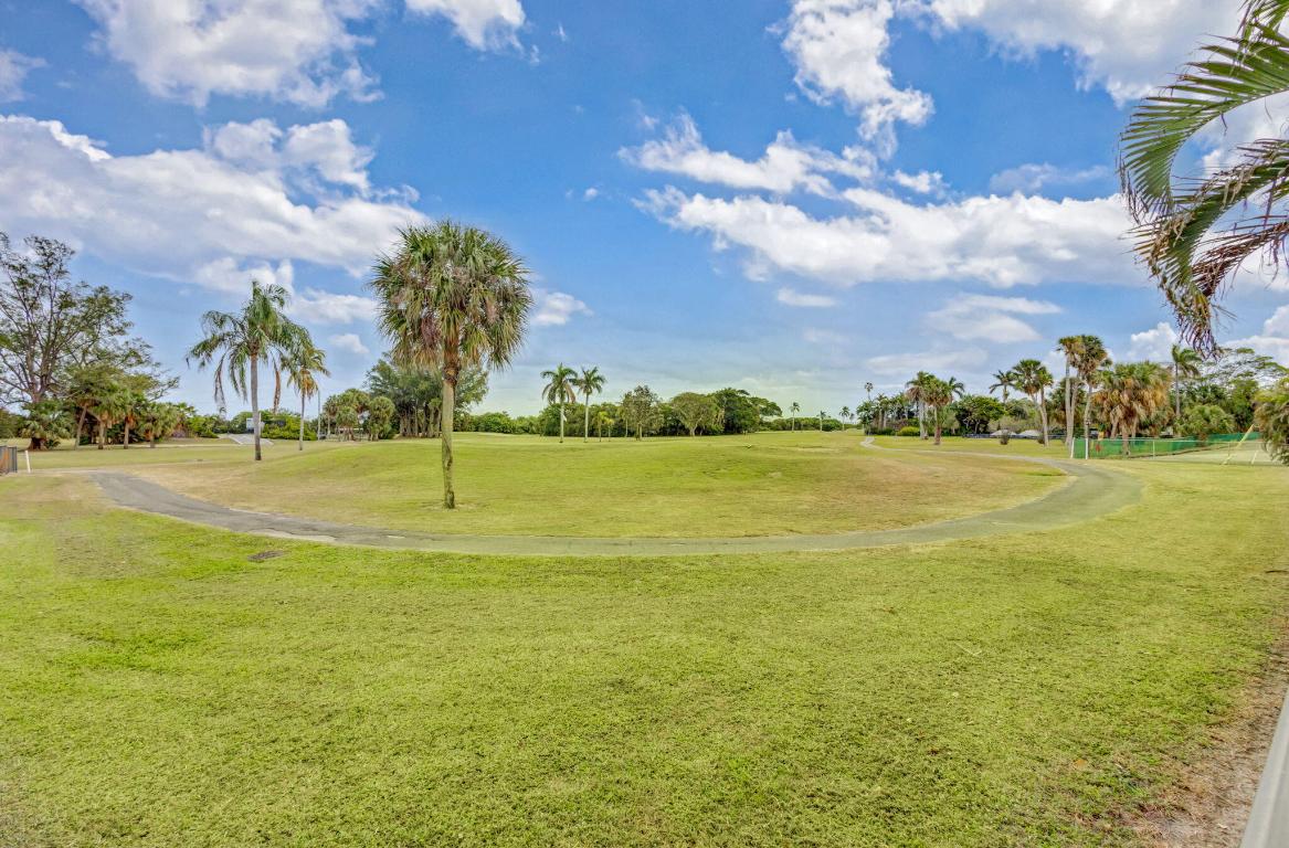 NORTH LAKE WORTH - Residential