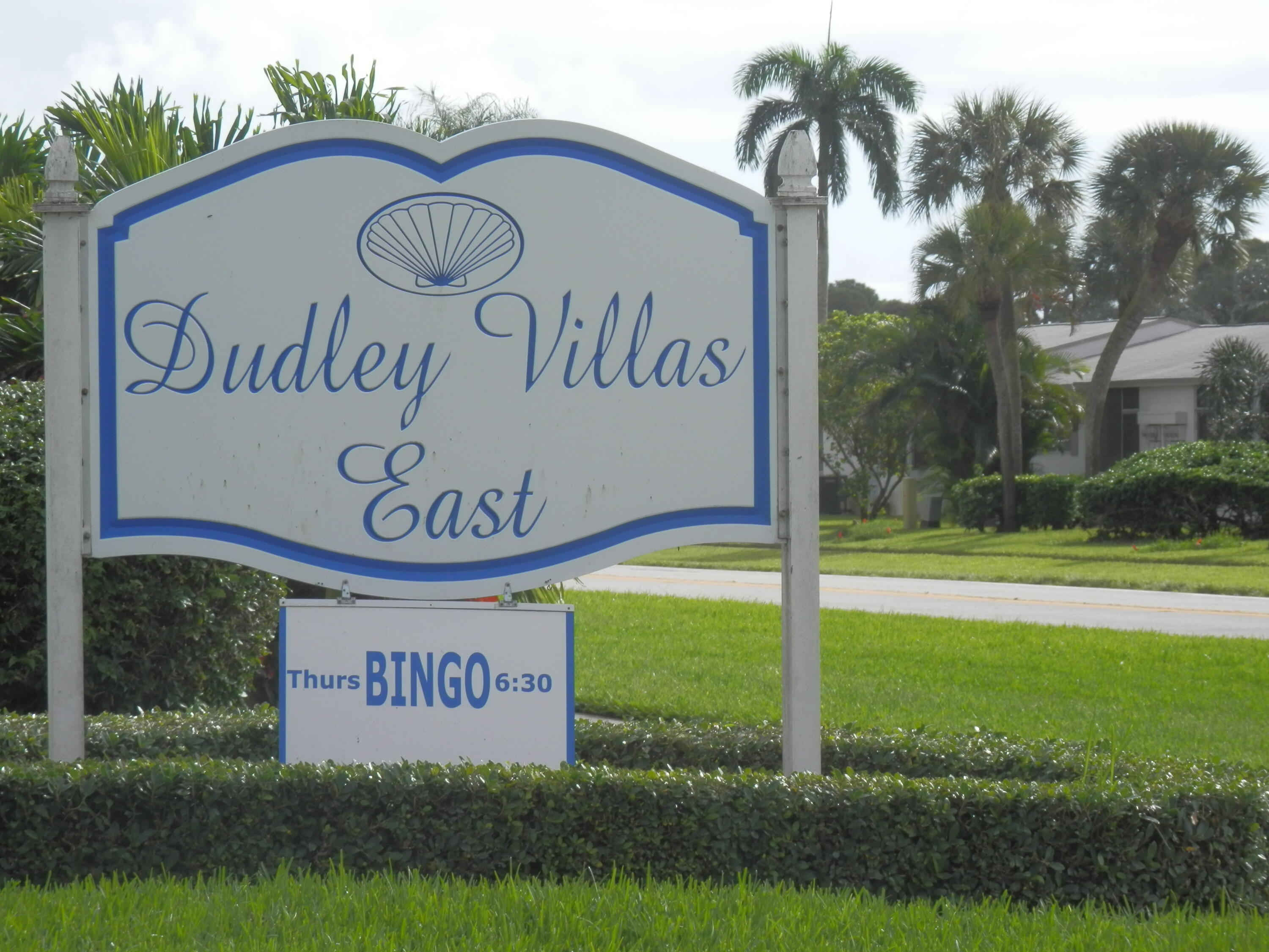 CRESTHAVEN VILLAS CONDO 24 - Residential