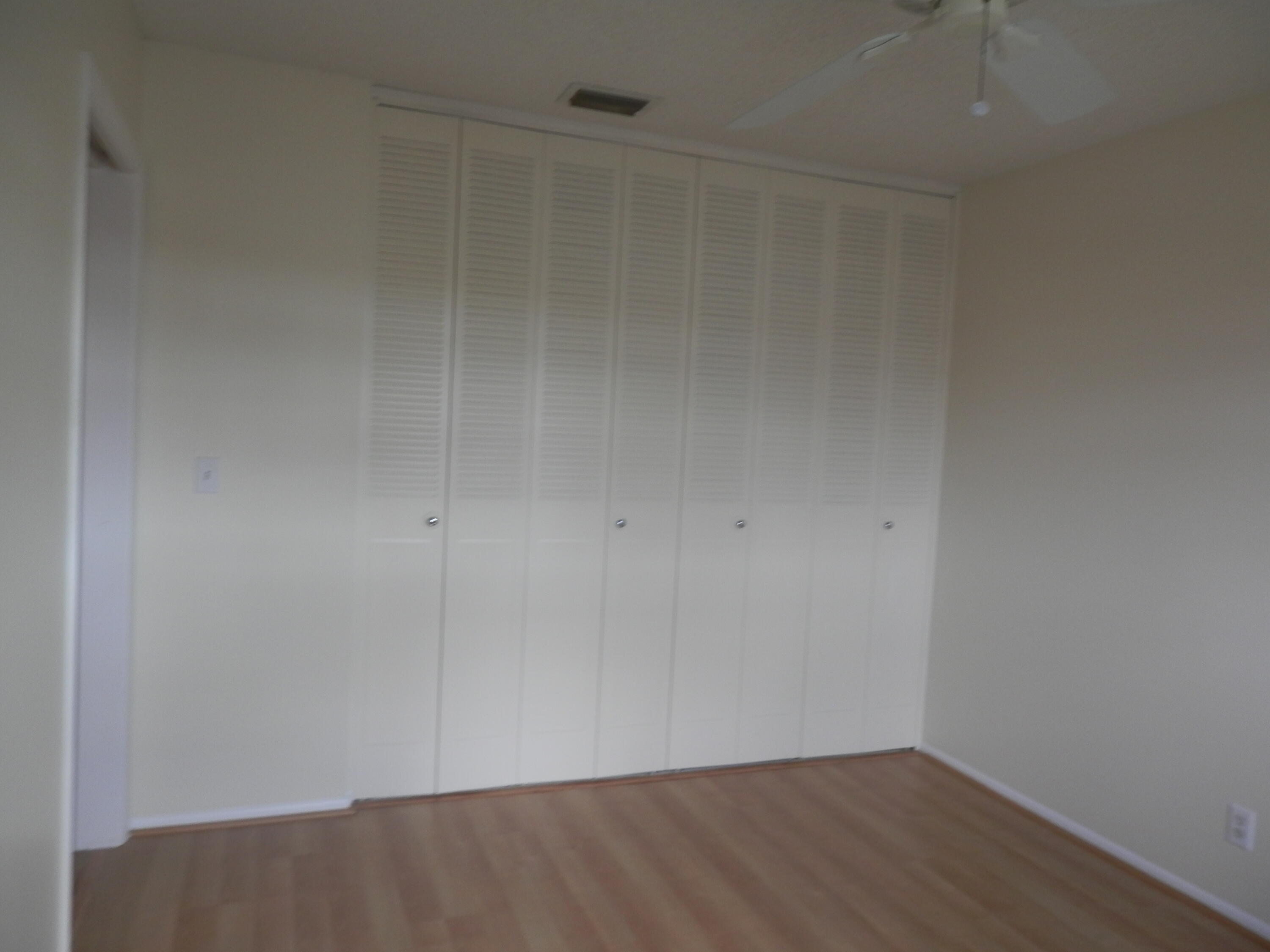 CRESTHAVEN VILLAS CONDO 24 - Residential