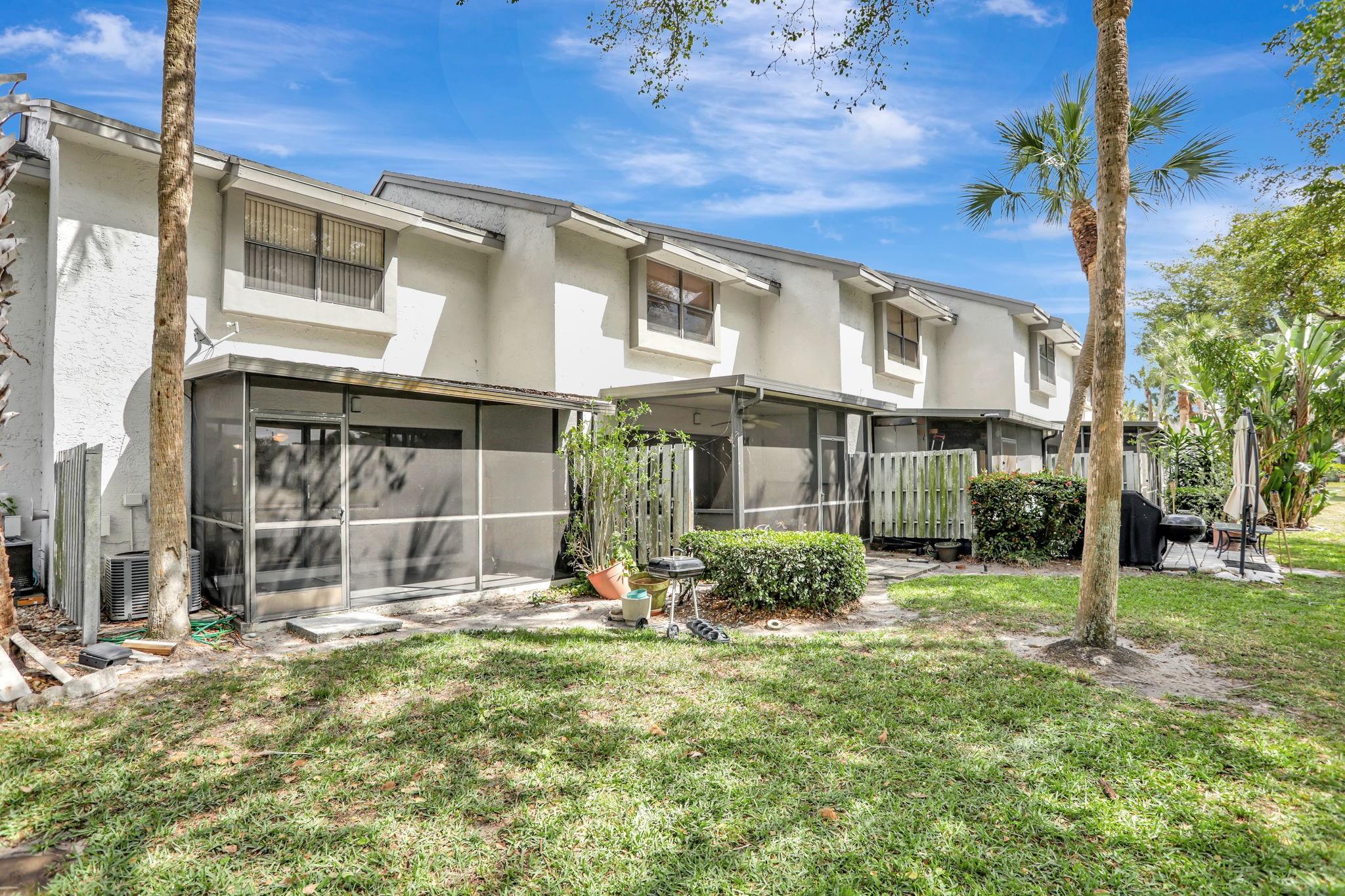 3341 Carambola Cir 2415