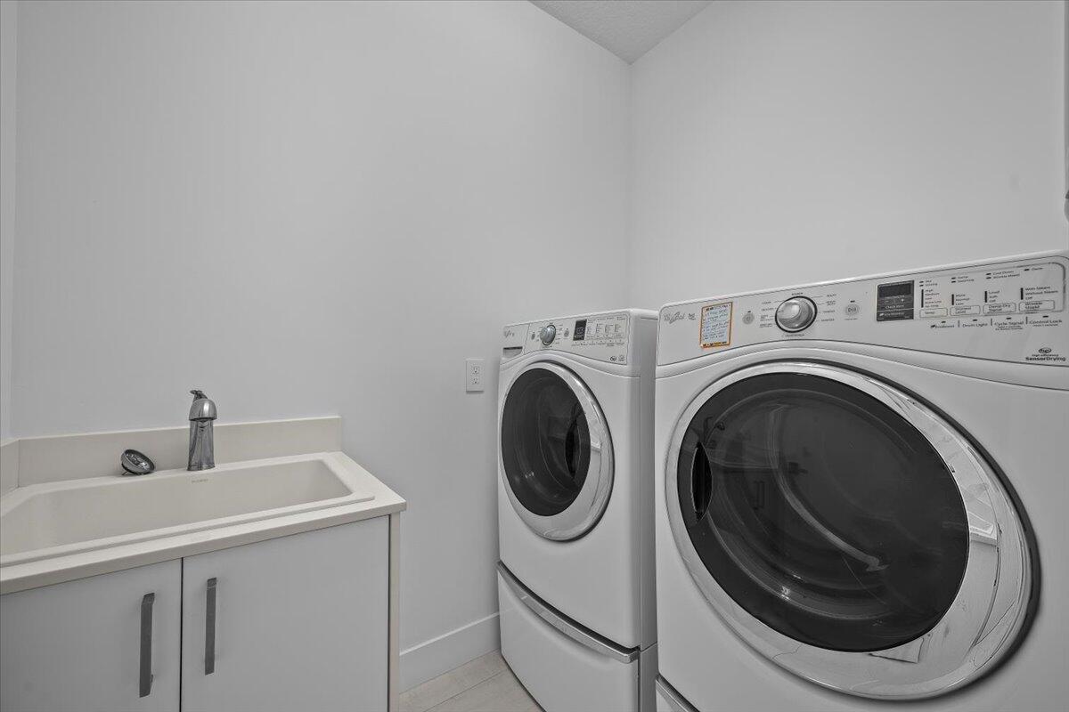 JUPITER COUNTRY CLUB - Residential