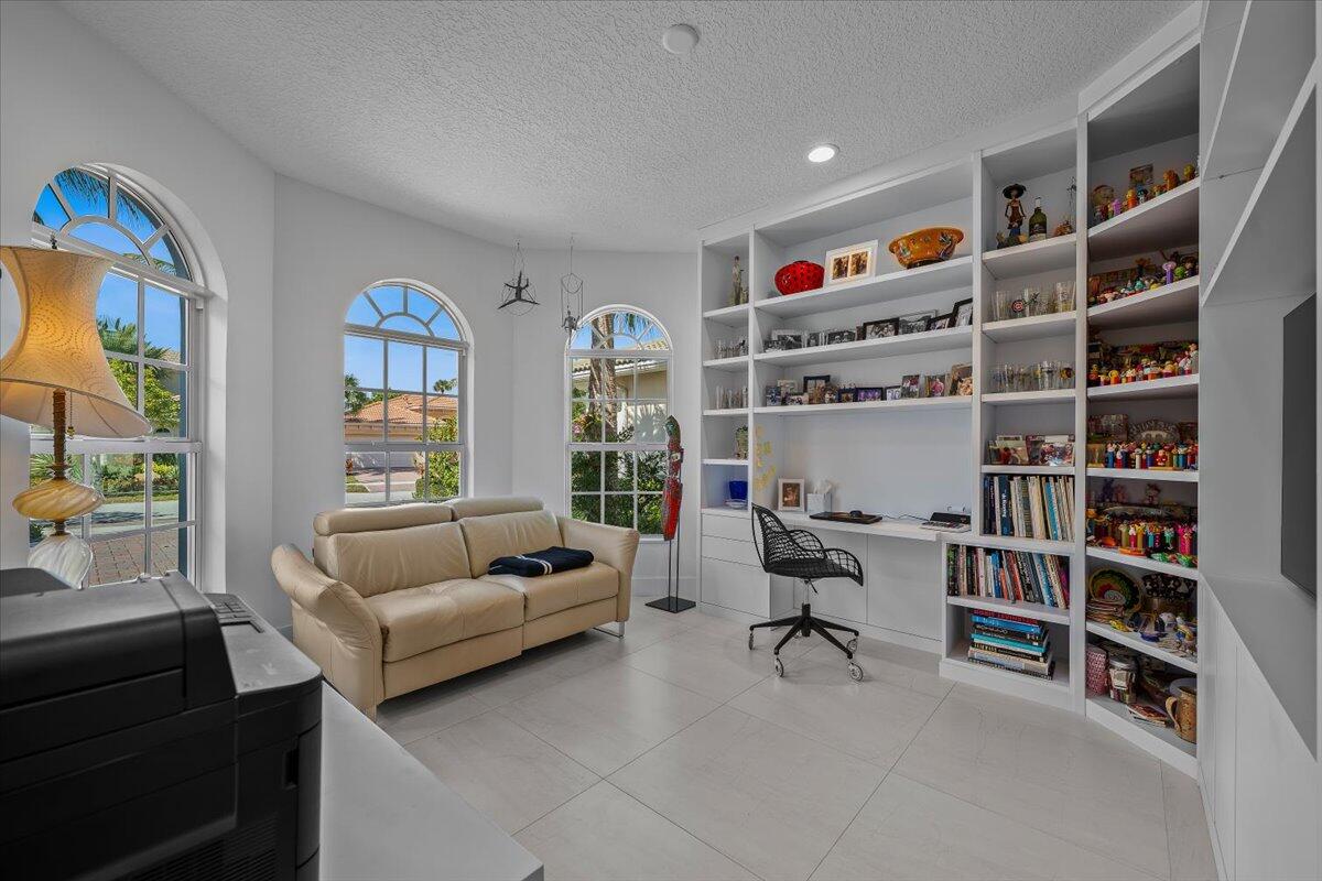 JUPITER COUNTRY CLUB - Residential