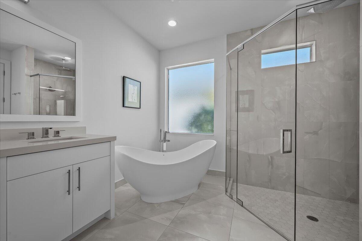 JUPITER COUNTRY CLUB - Residential