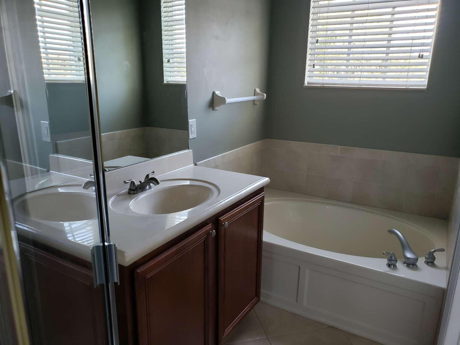 SANDPIPER COVE AT BOTANICA CONDO - Residential Lease