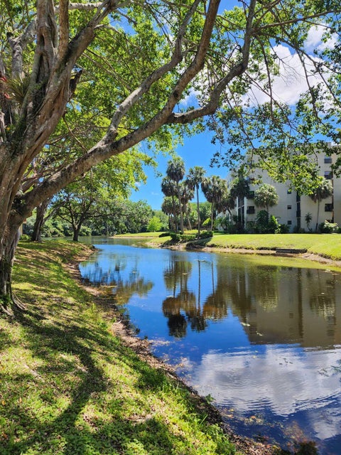 Tiny photo for 4106 S Carambola Circle #2107, Coconut Creek, FL 33066 (MLS # B26038456)