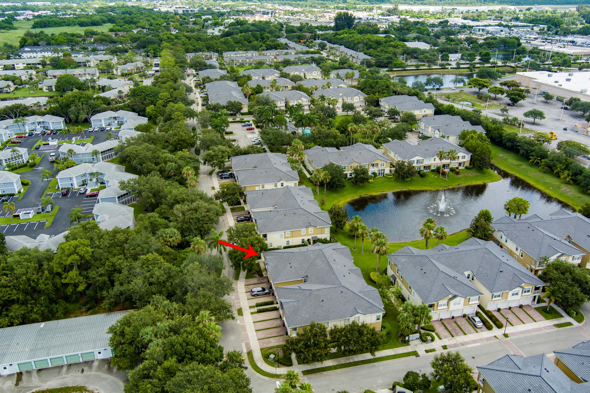LEXINGTON LAKES - Residential