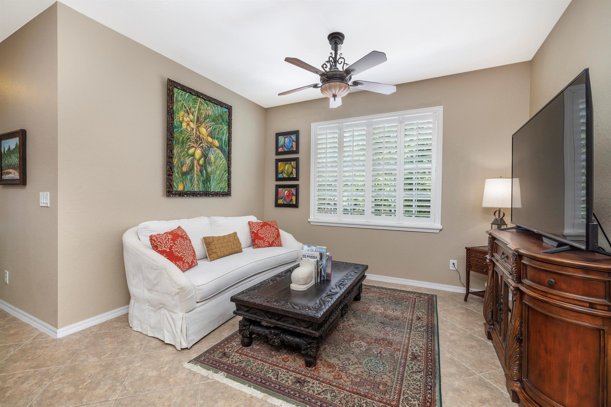LEXINGTON LAKES - Residential