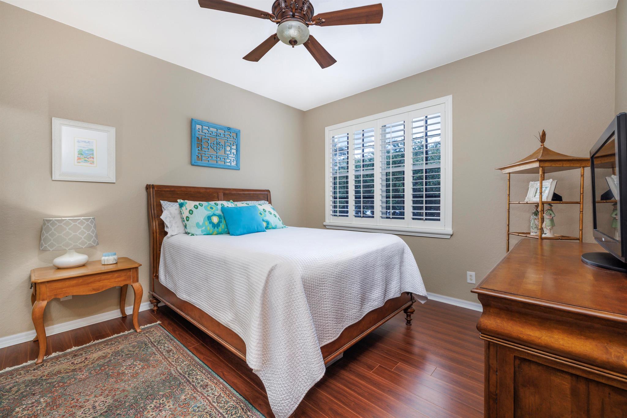 LEXINGTON LAKES - Residential