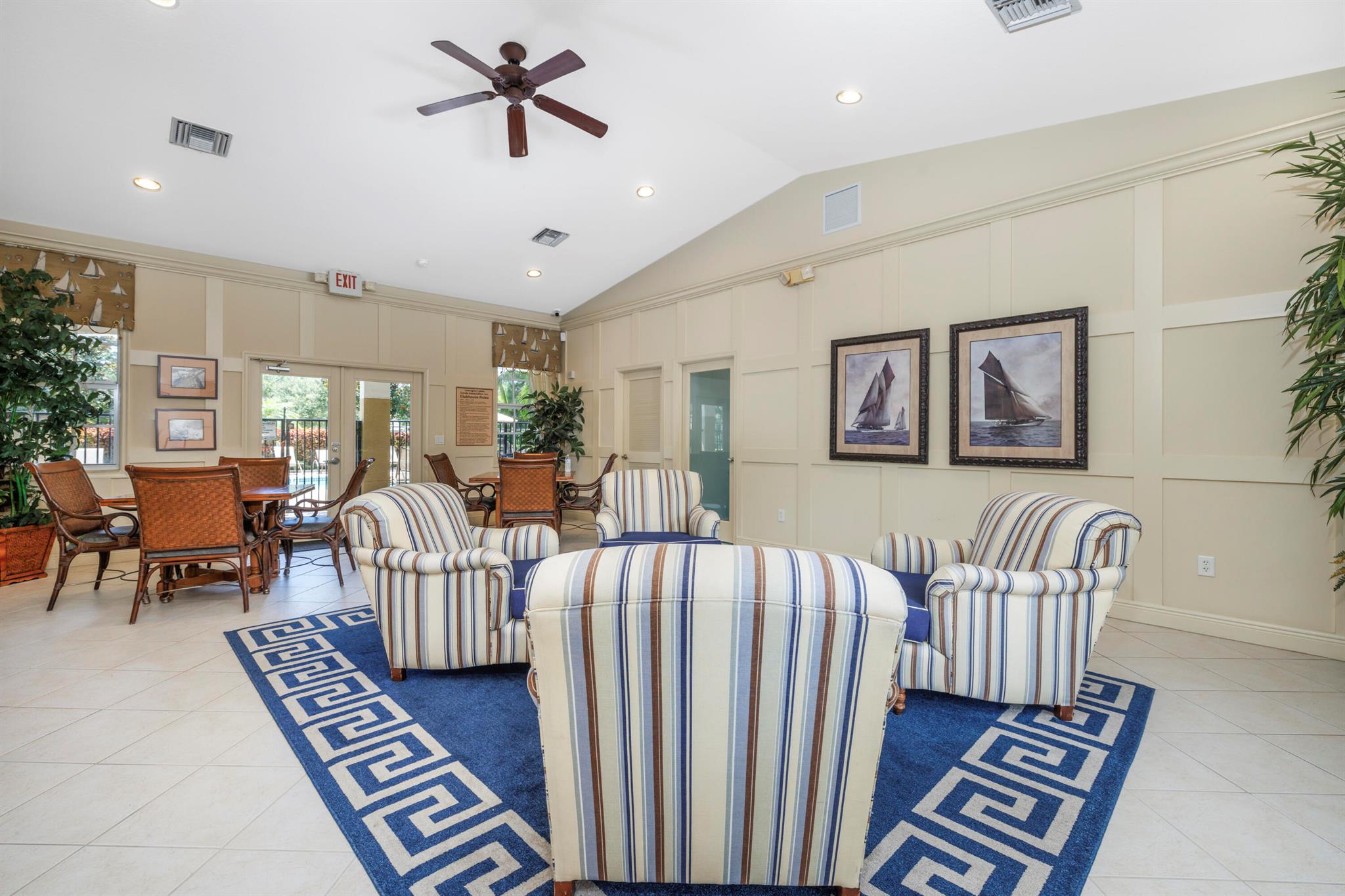 LEXINGTON LAKES - Residential