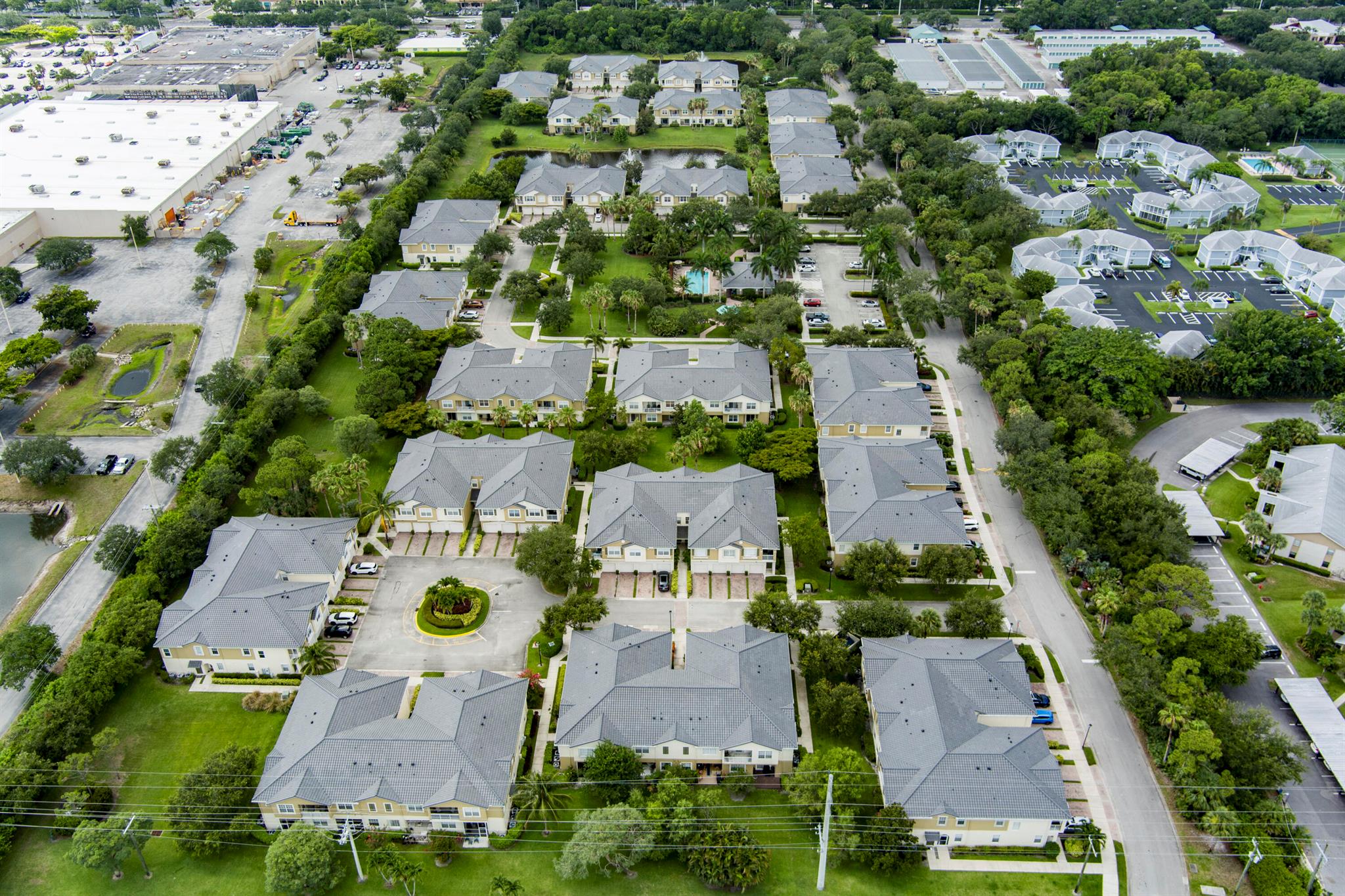 LEXINGTON LAKES - Residential