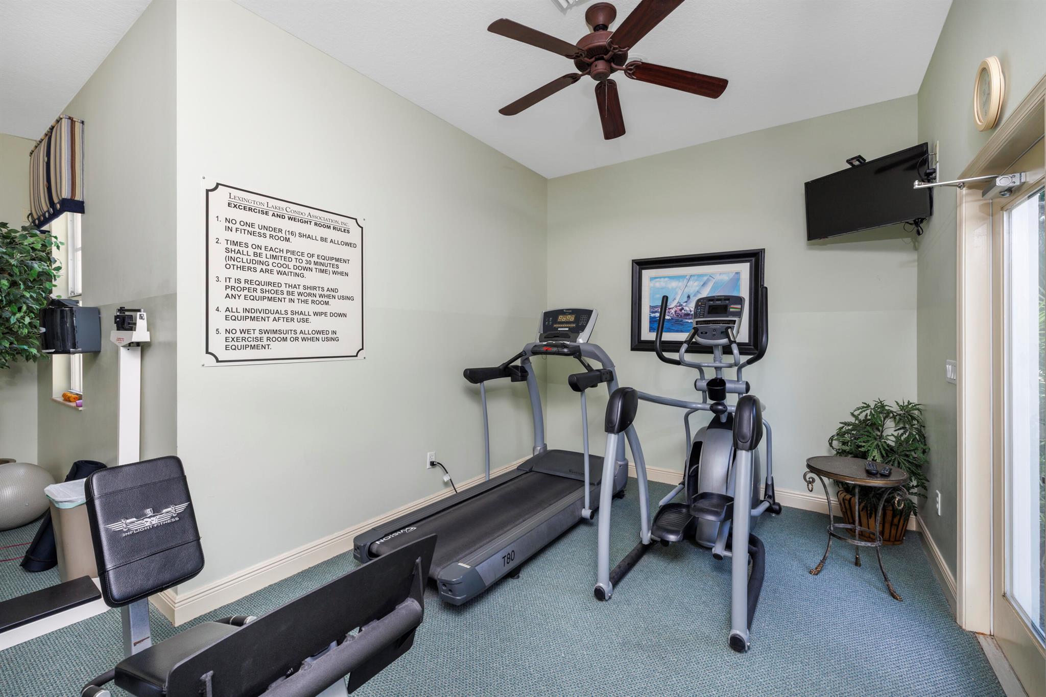LEXINGTON LAKES - Residential