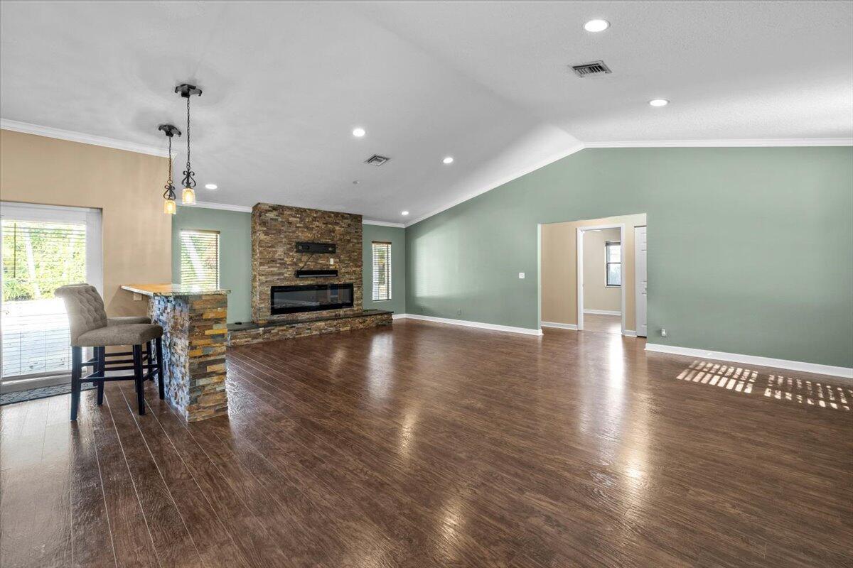 PINE RIDGE - Residential Lease