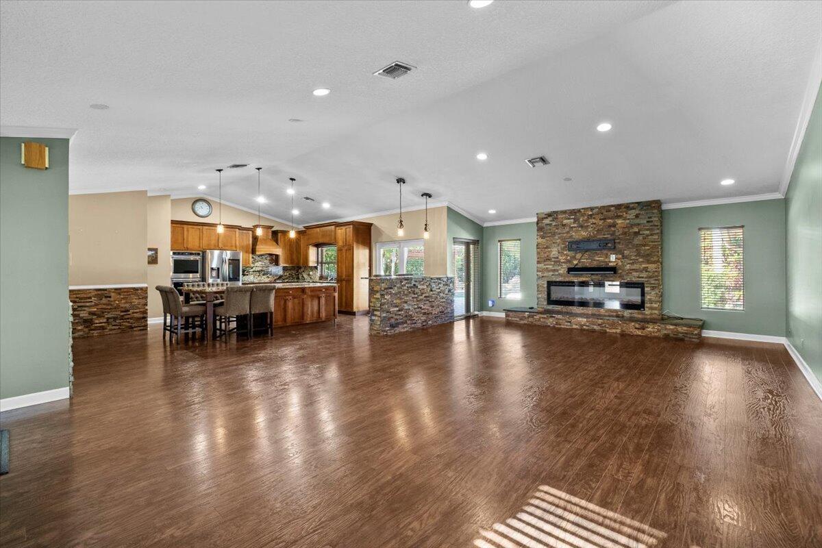 PINE RIDGE - Residential Lease