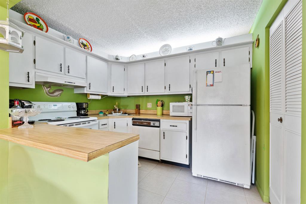 PINE RIDGE IV CONDO - Residential