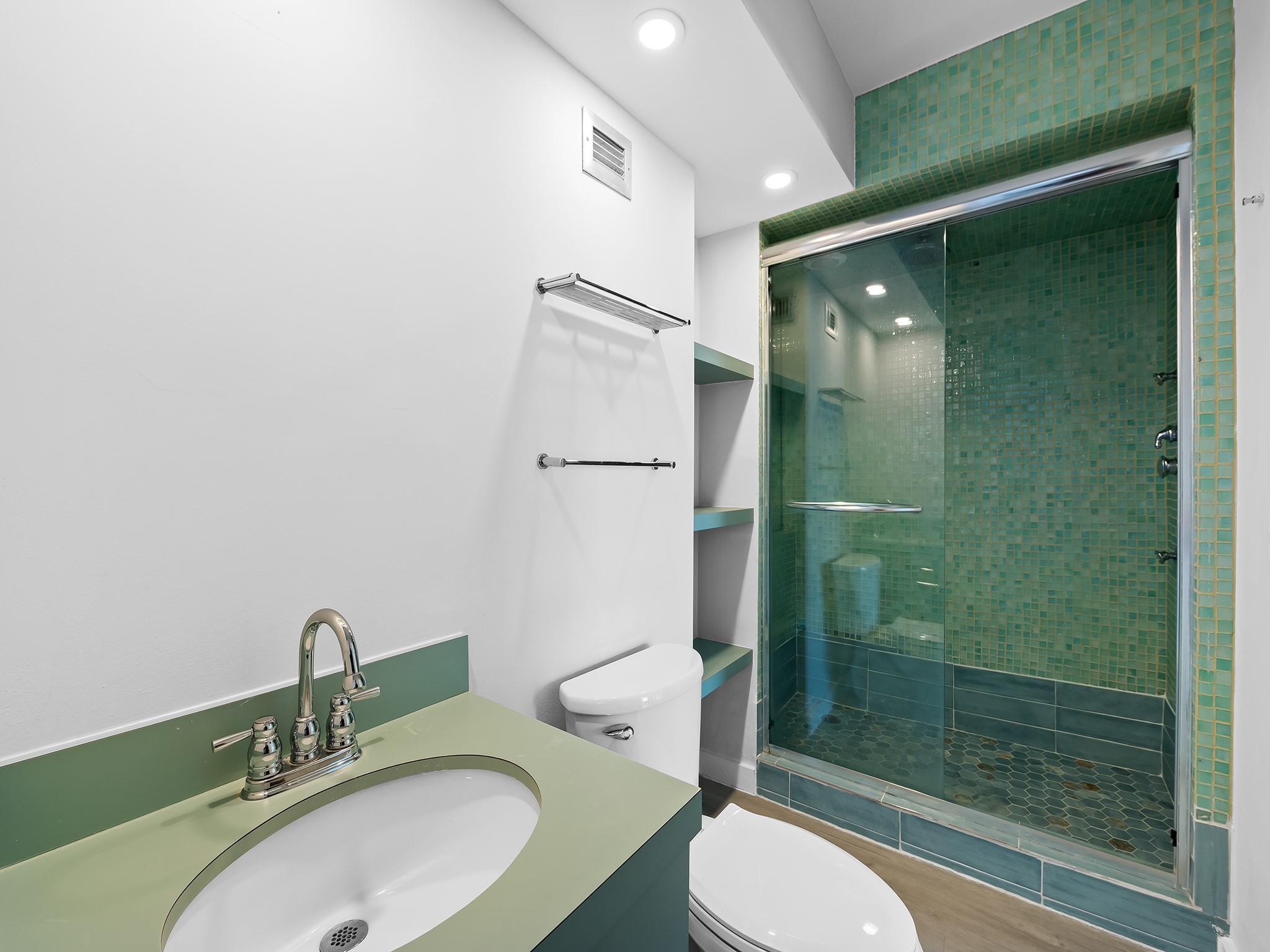 Island Terrace - Residential