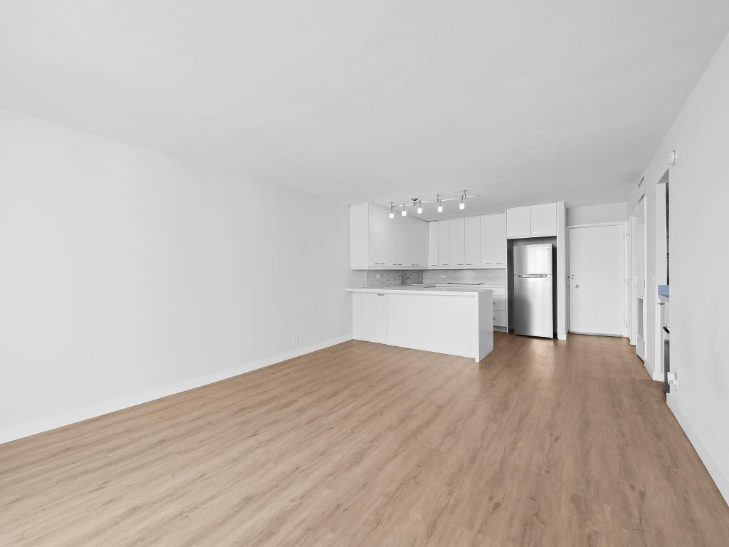 Island Terrace - Residential