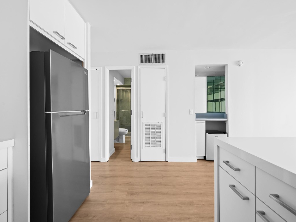 Island Terrace - Residential