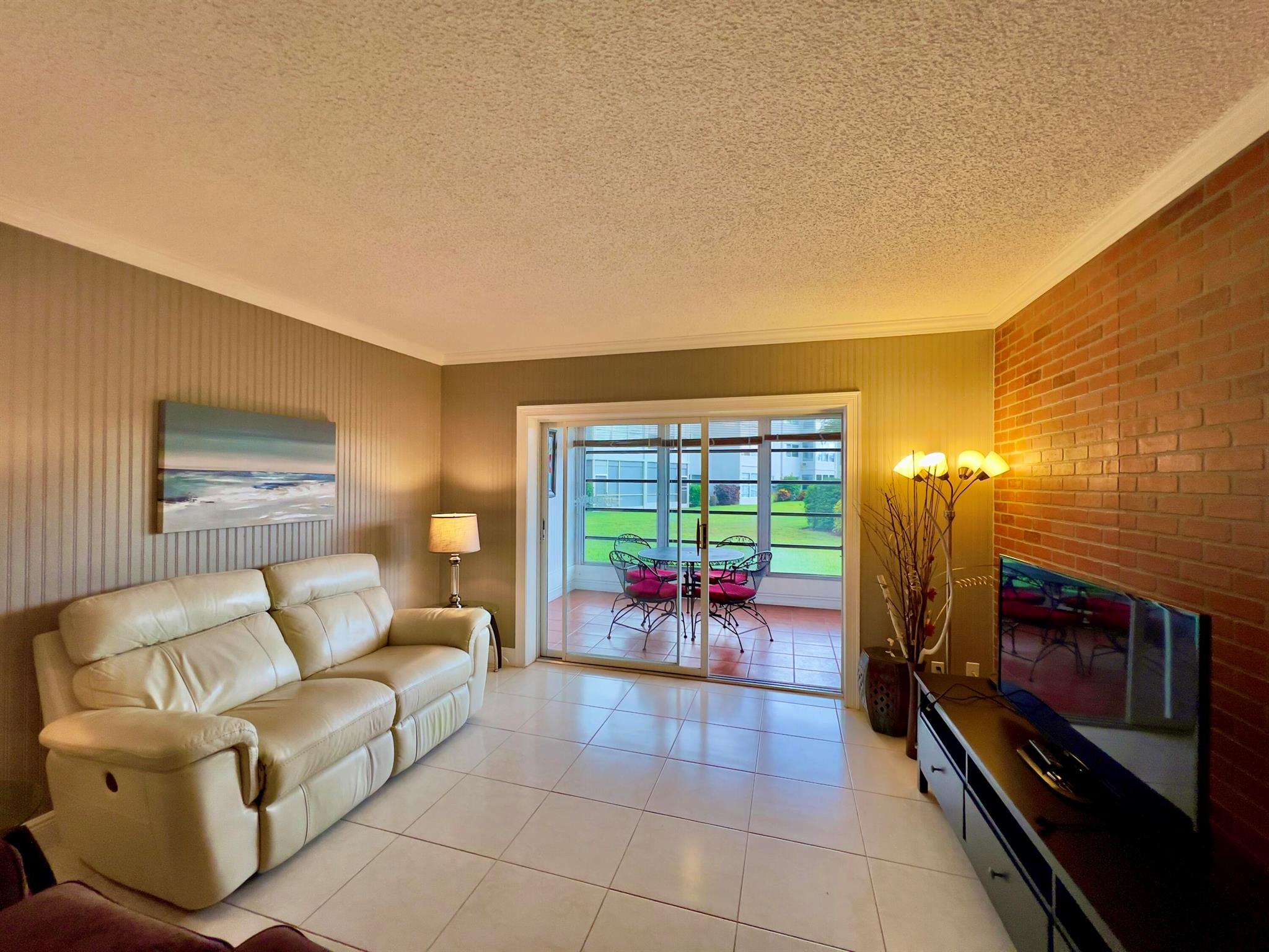 QUINCE GARDENS CONDO - Residential