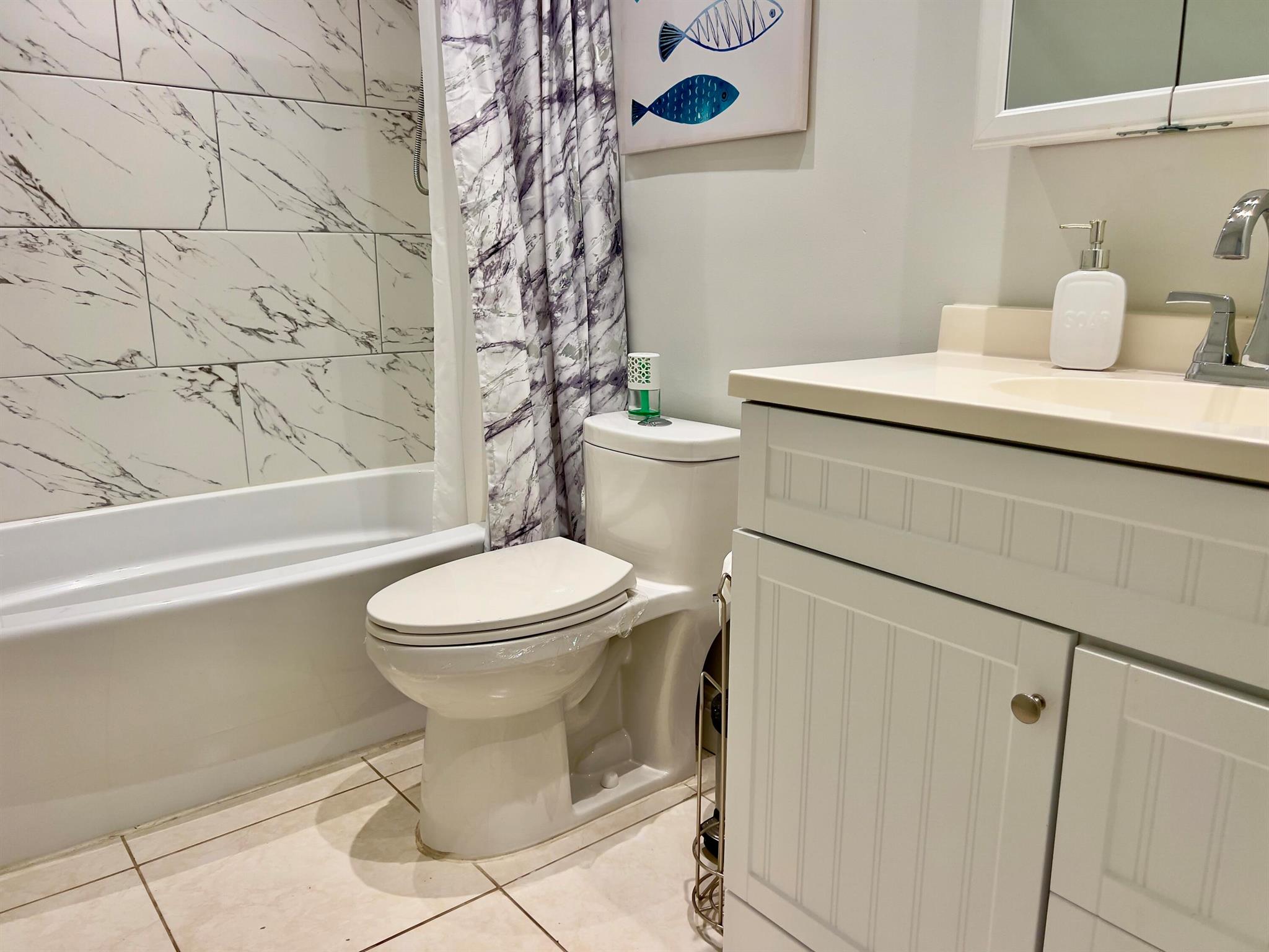 QUINCE GARDENS CONDO - Residential