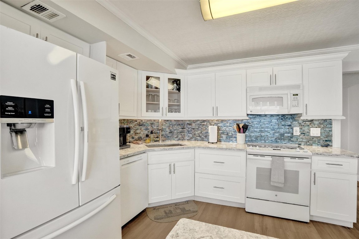 Sea Monarch - Residential