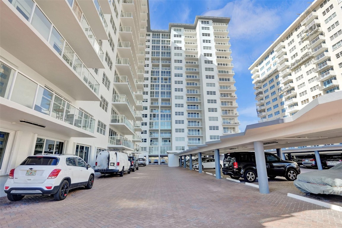 Sea Monarch - Residential