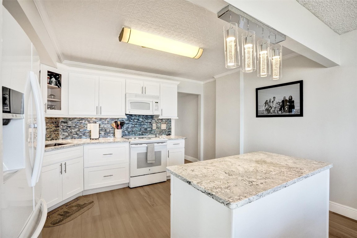 Sea Monarch - Residential