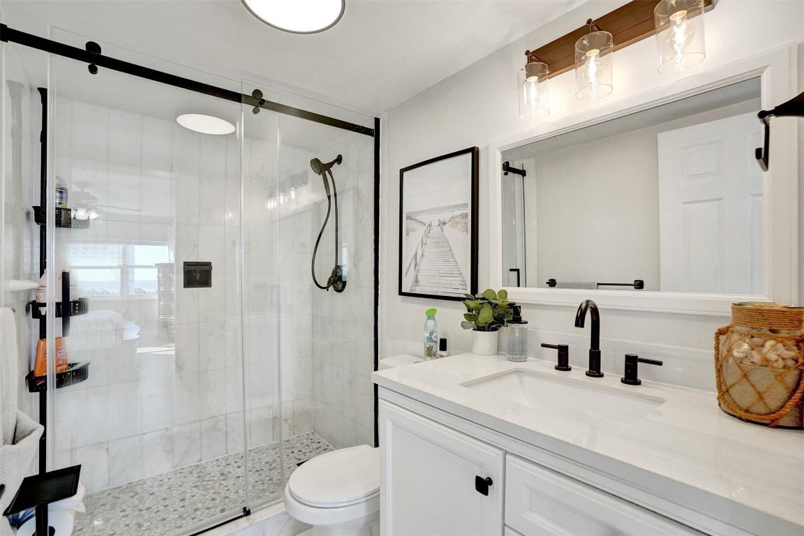 Sea Monarch - Residential