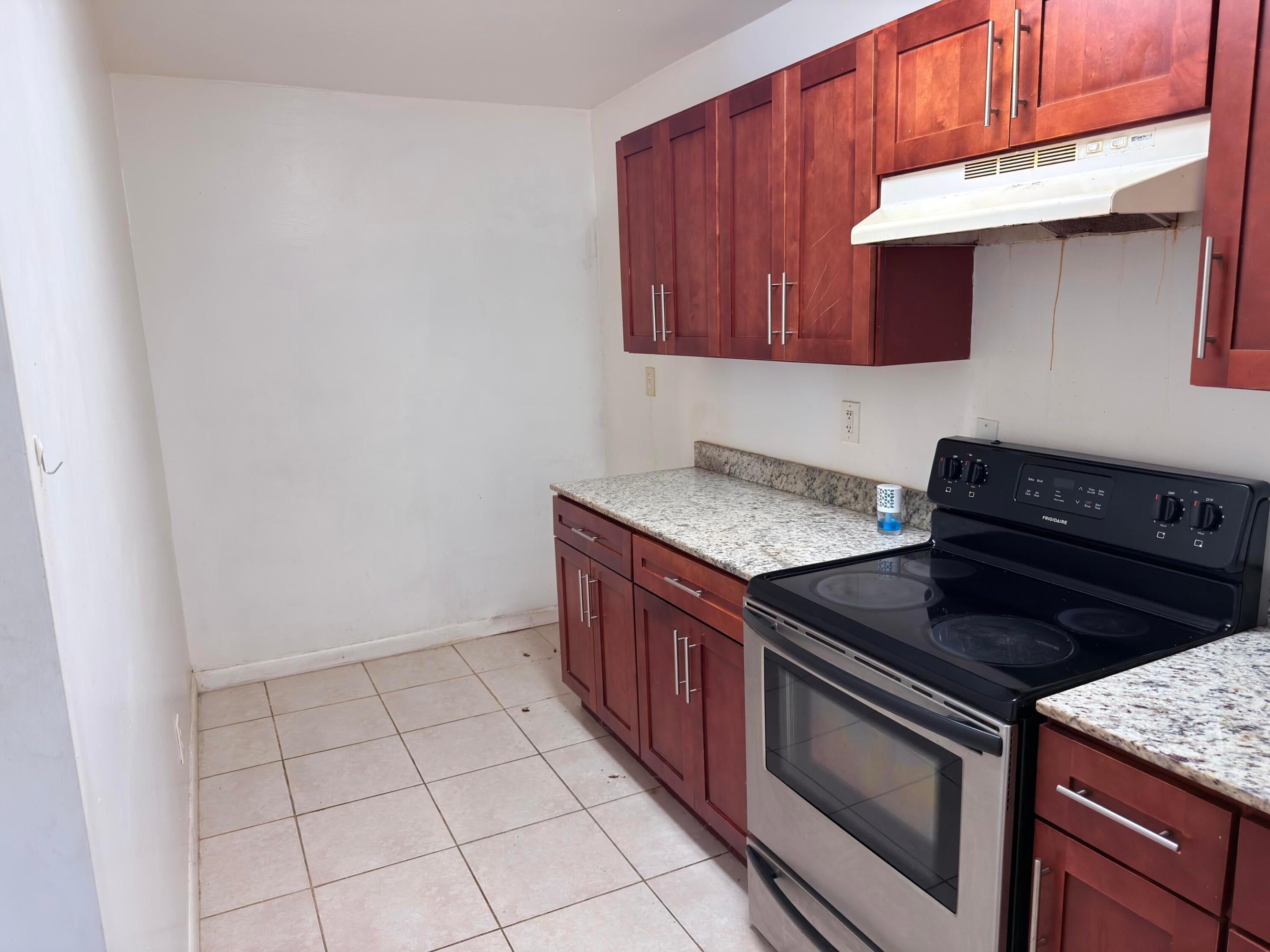 635 NW 22ND Road