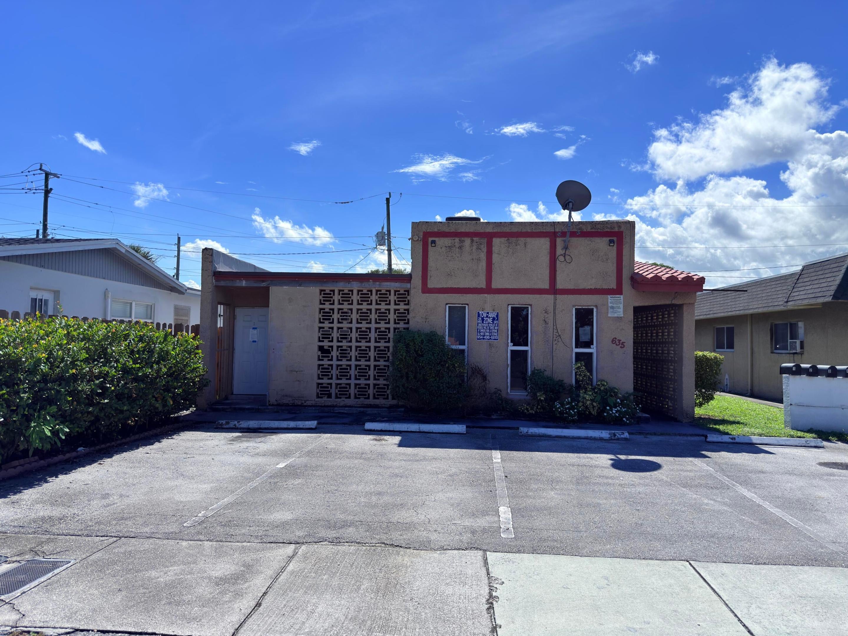 635 NW 22ND Road