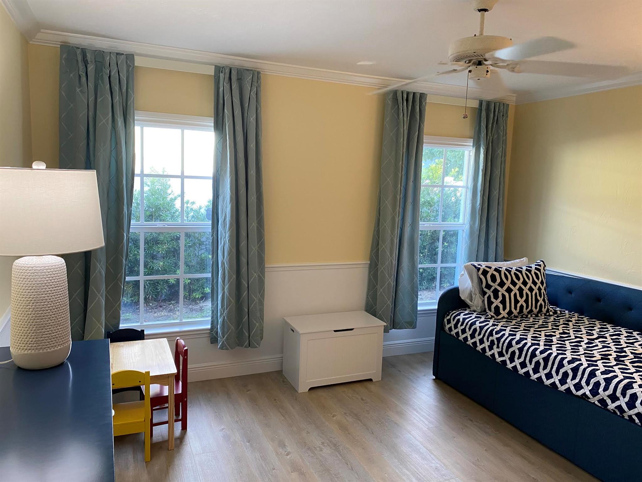 CRESTWOOD DELRAY - Residential