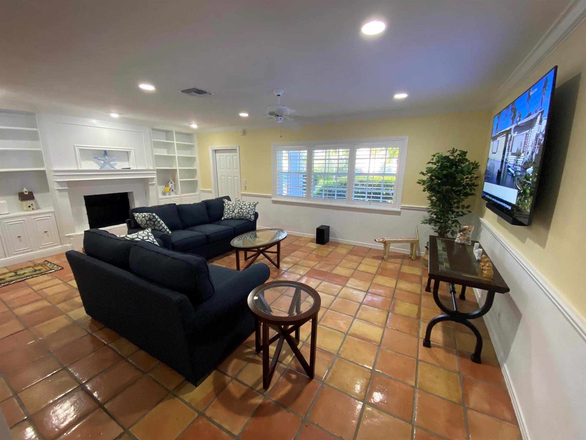 CRESTWOOD DELRAY - Residential