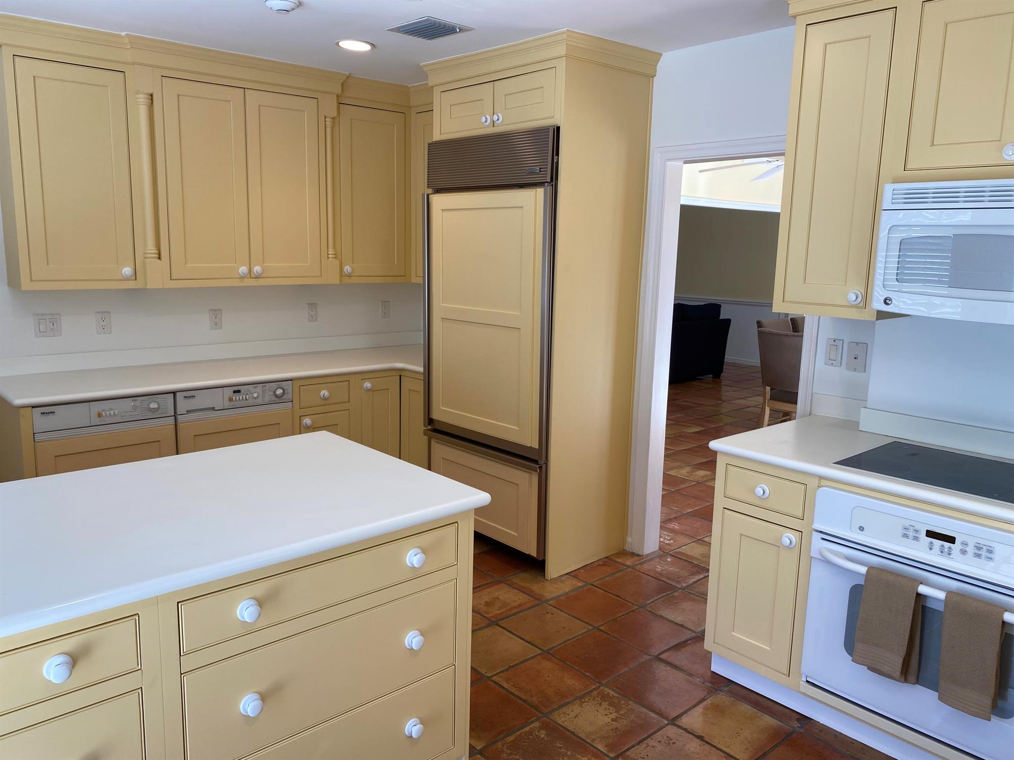 CRESTWOOD DELRAY - Residential