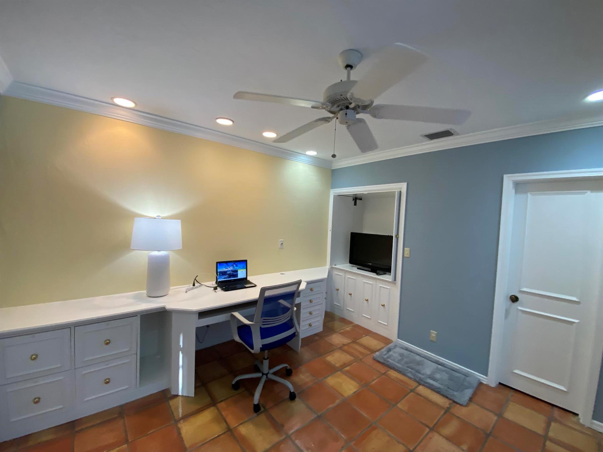 CRESTWOOD DELRAY - Residential