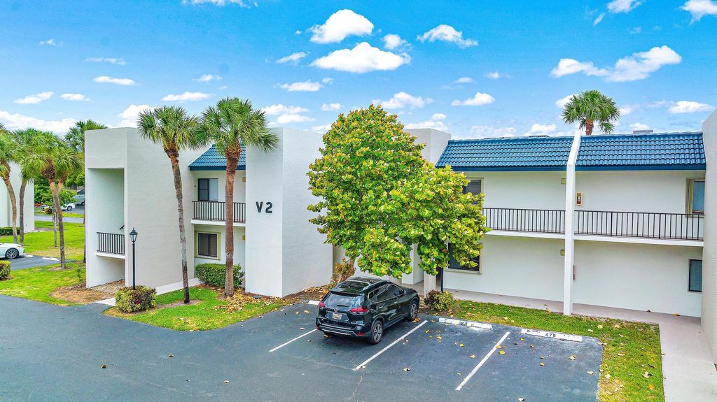 Photo of 1605 S Us Highway 1 #V2-204, Jupiter, FL 33477 (MLS # R10987437)